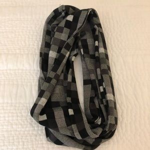 Infinity Wool Scarf